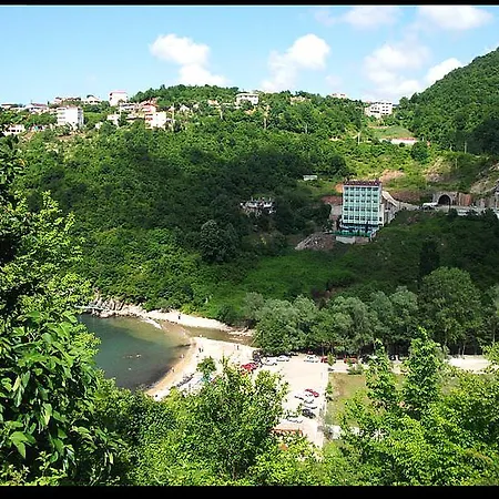 Deniz Hotel *
